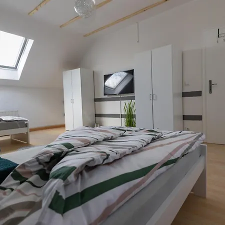Apartment Bege Teamzone